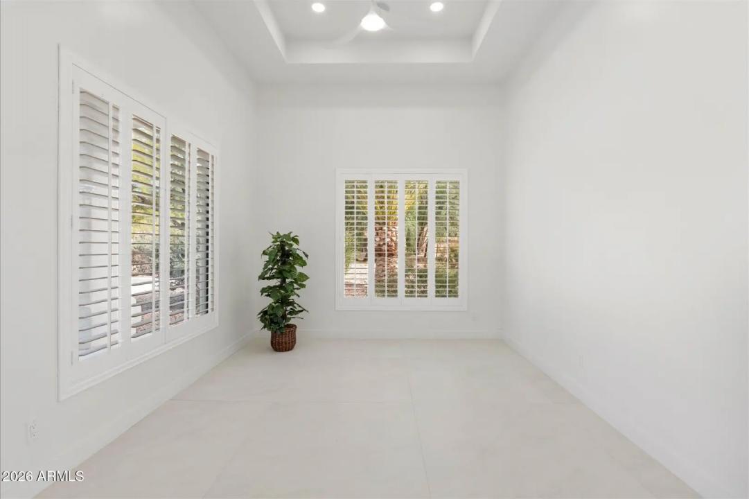 Real Estate Picture 5