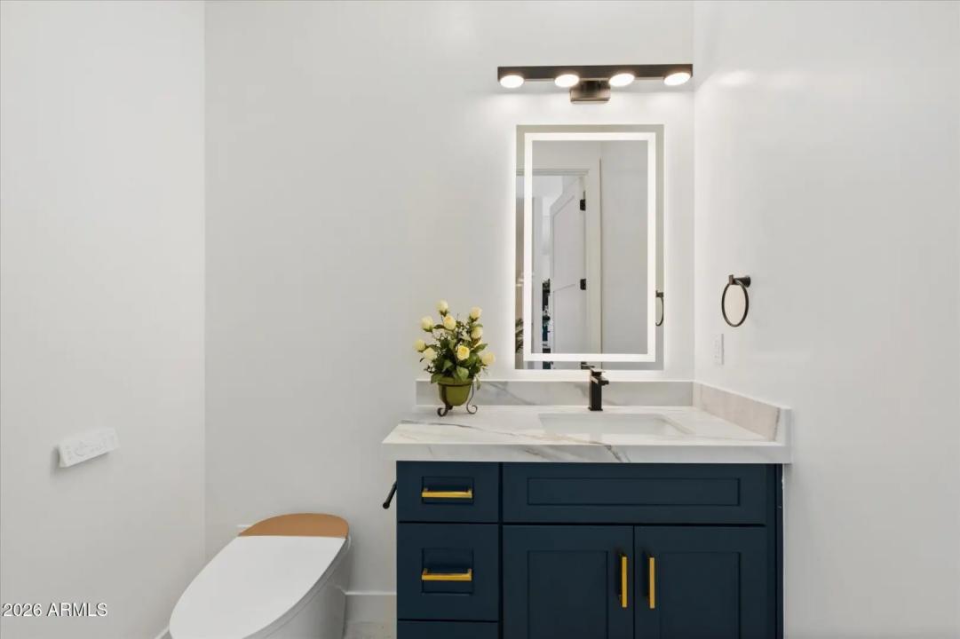 Real Estate Picture 20