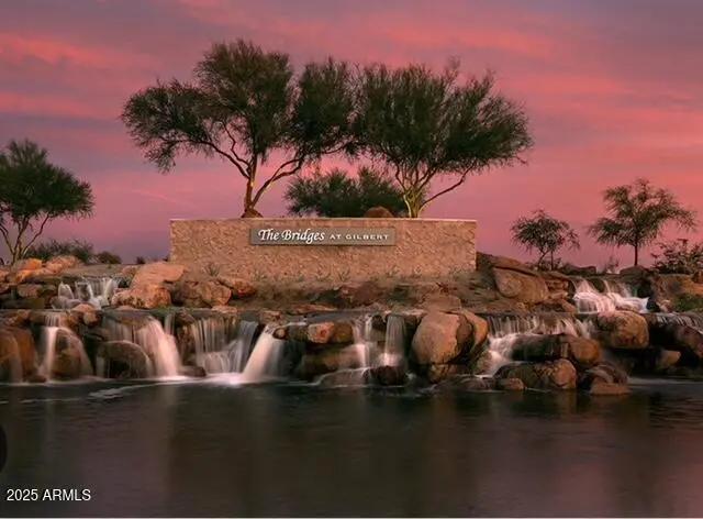 Real Estate Picture 30