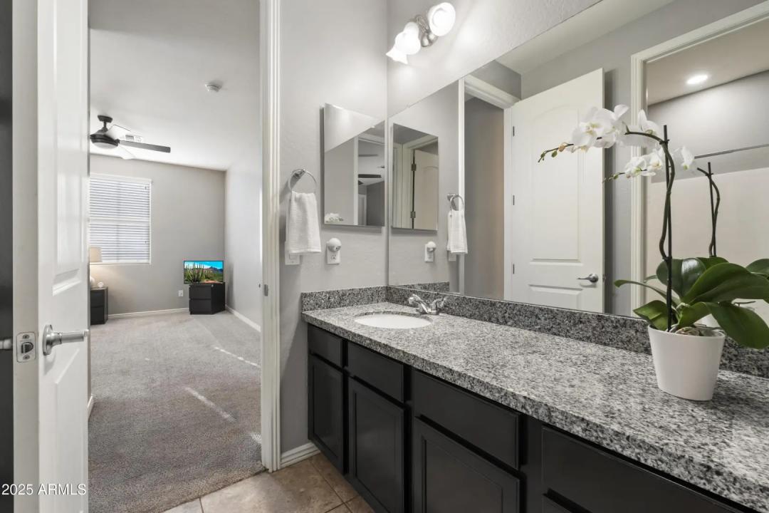 Real Estate Picture 19