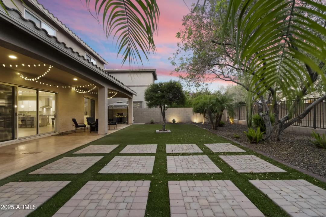 Real Estate Picture 28