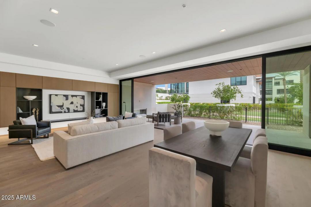 Real Estate Picture 17