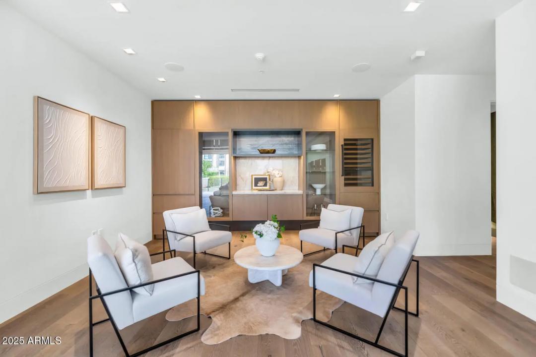 Real Estate Picture 19