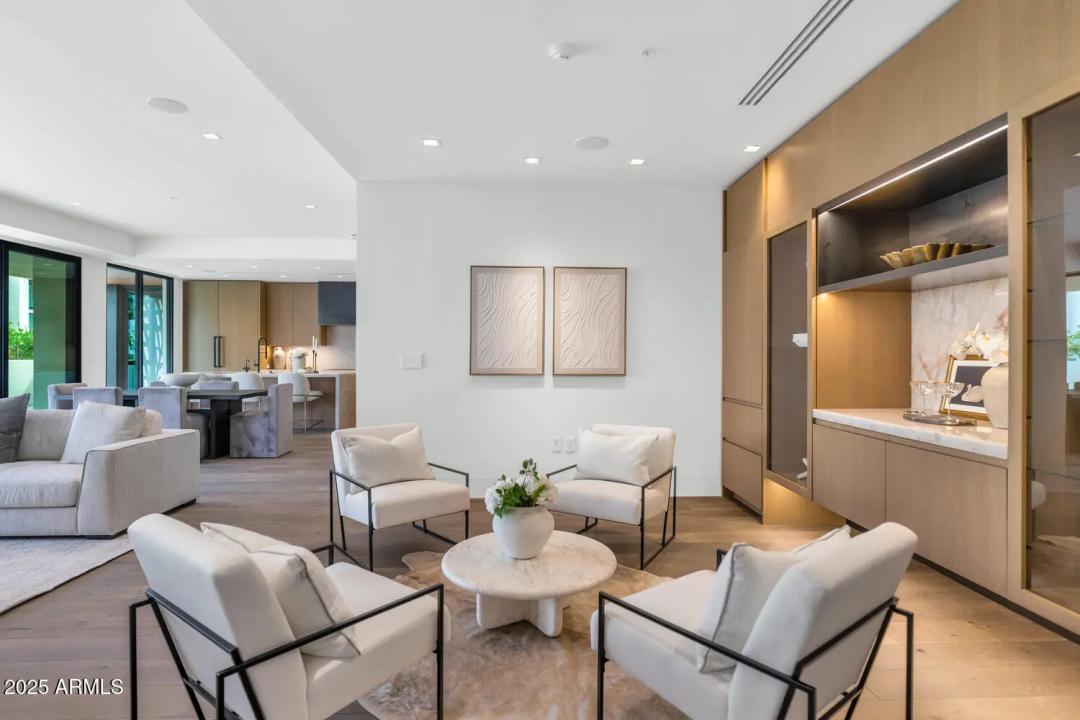 Real Estate Picture 20