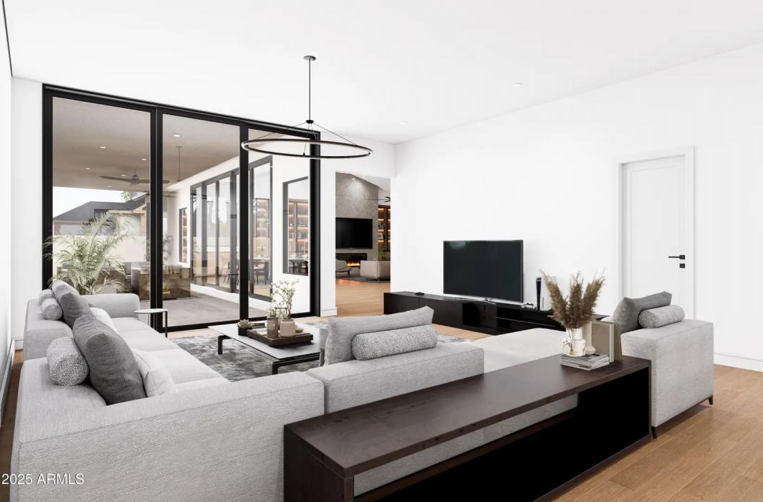 Real Estate Picture 5