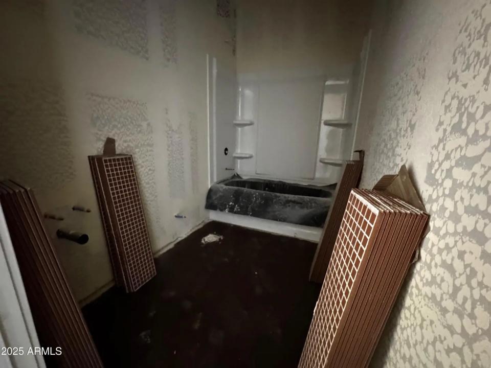 Real Estate Picture 5
