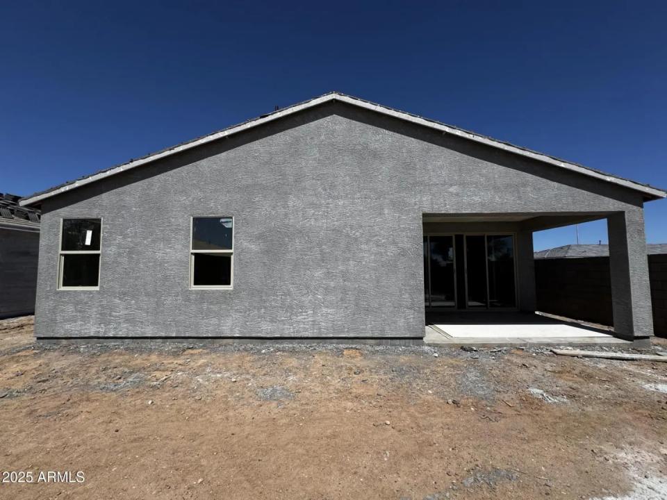 Real Estate Picture 20