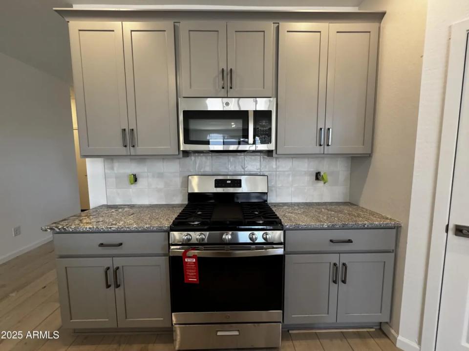 Real Estate Picture 10