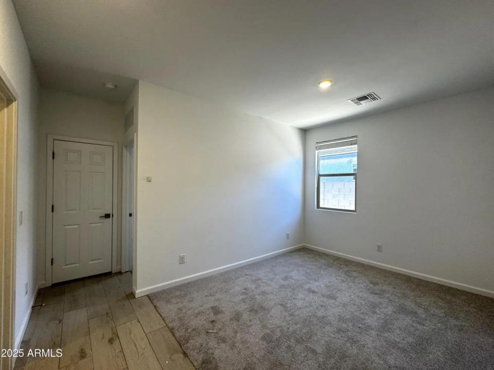Real Estate Picture 26