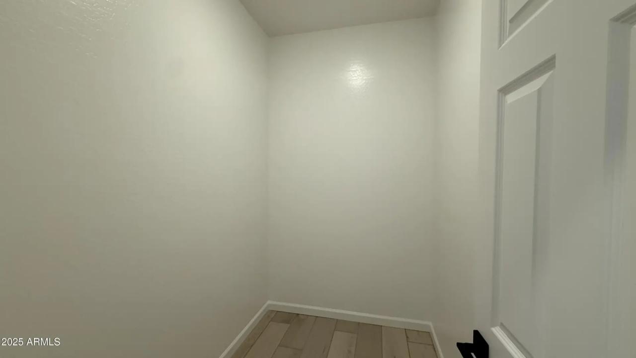 Real Estate Picture 20