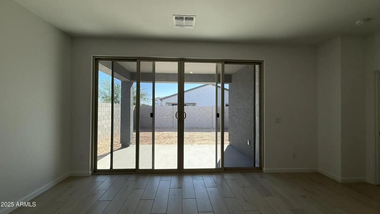 Real Estate Picture 28