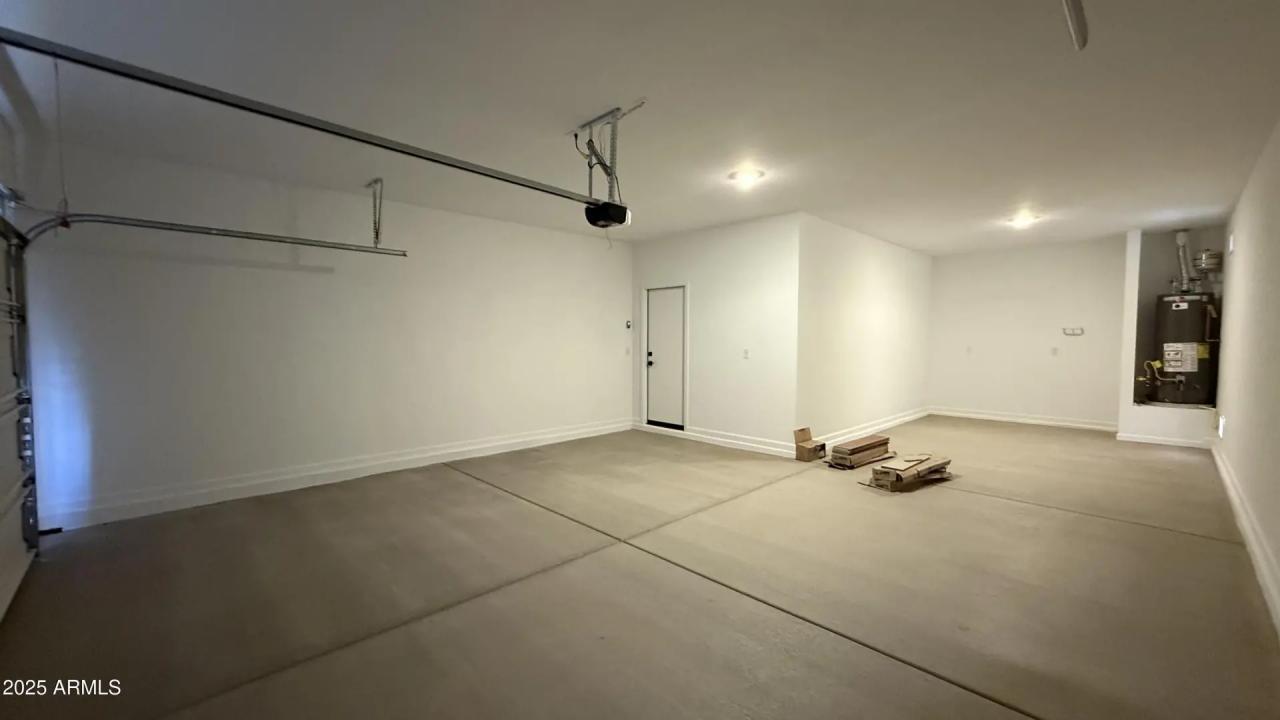 Real Estate Picture 32