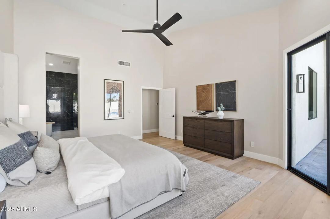 Real Estate Picture 26