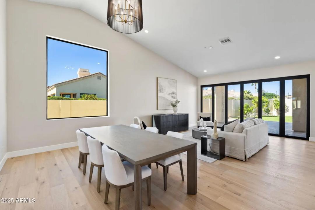 Real Estate Picture 19