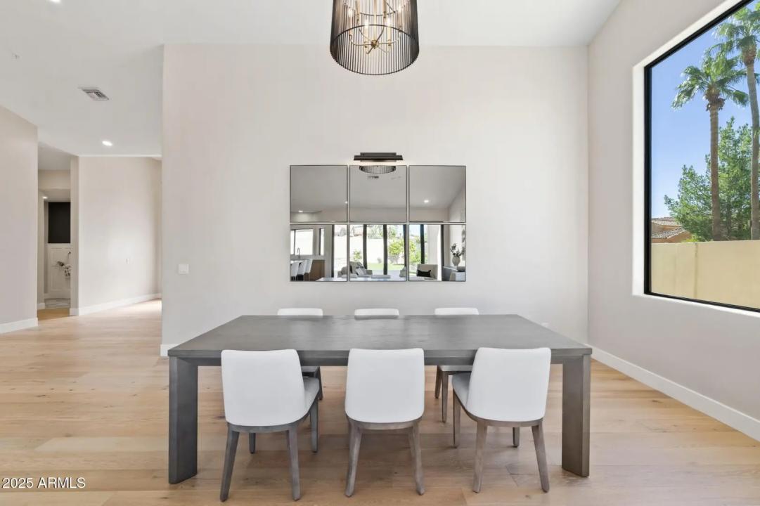 Real Estate Picture 20