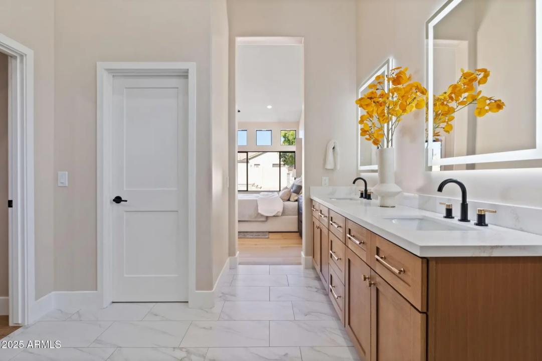 Real Estate Picture 29