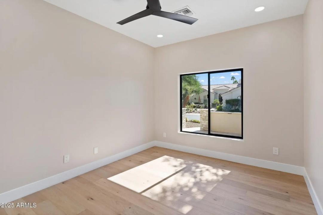 Real Estate Picture 40