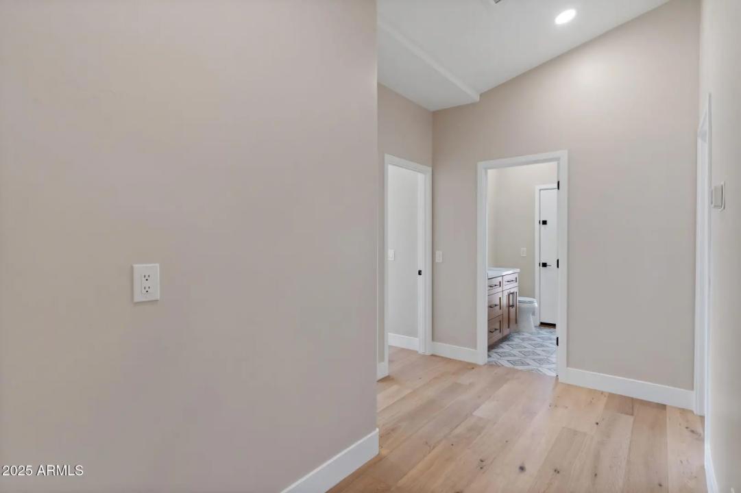 Real Estate Picture 45