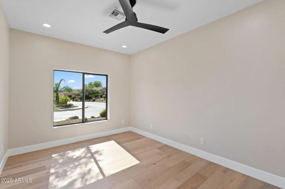 Real Estate Picture 46