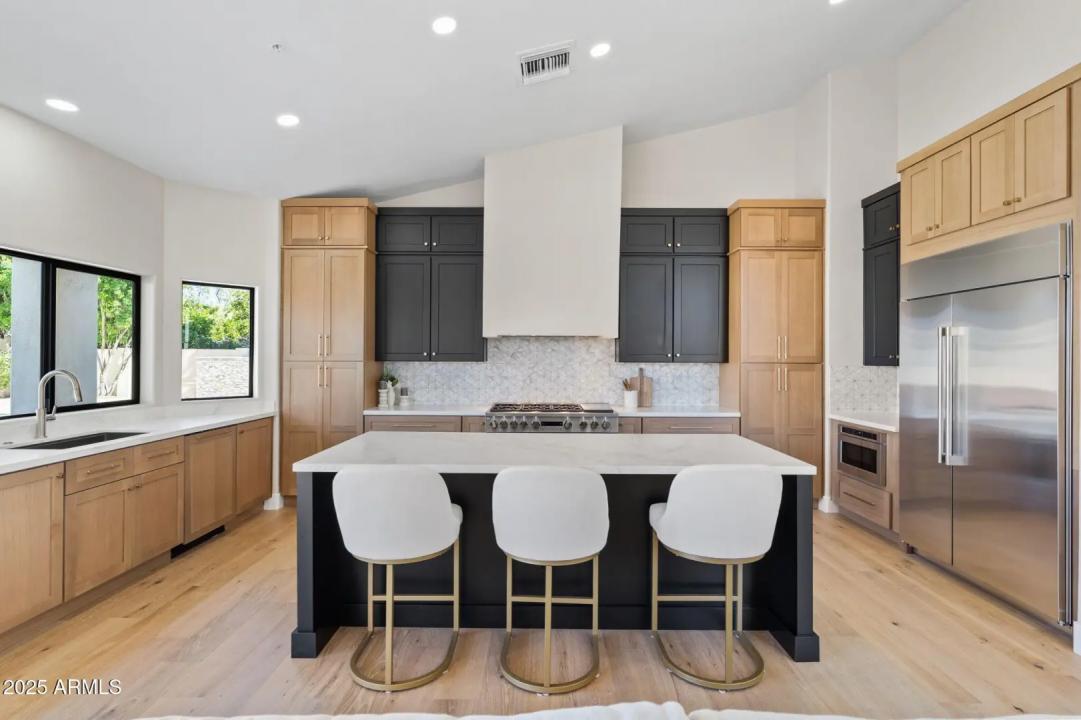 Real Estate Picture 2