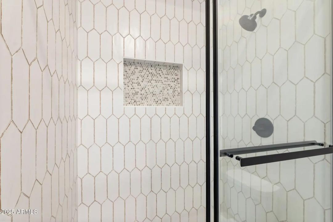 Real Estate Picture 50