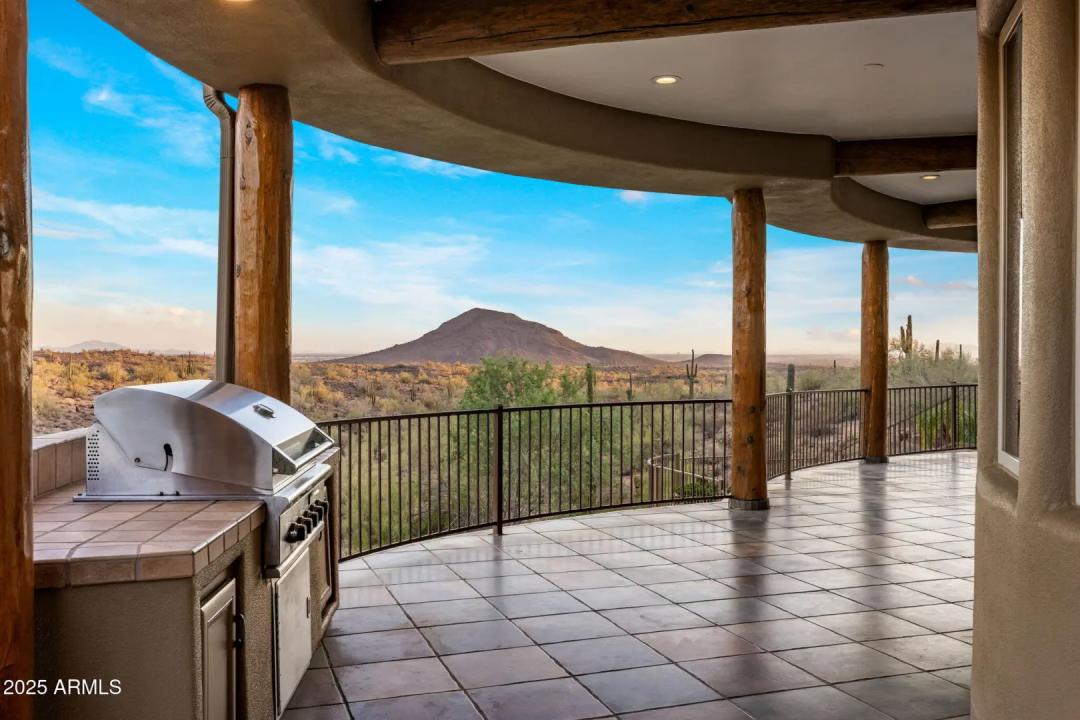 Real Estate Picture 9