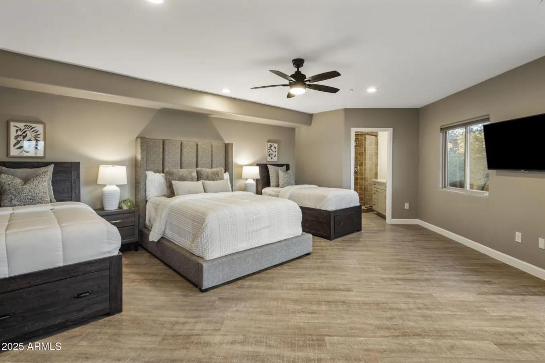 Real Estate Picture 35