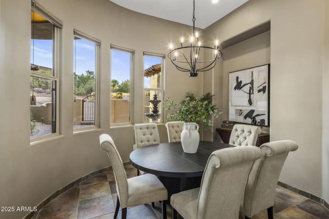 Real Estate Picture 18