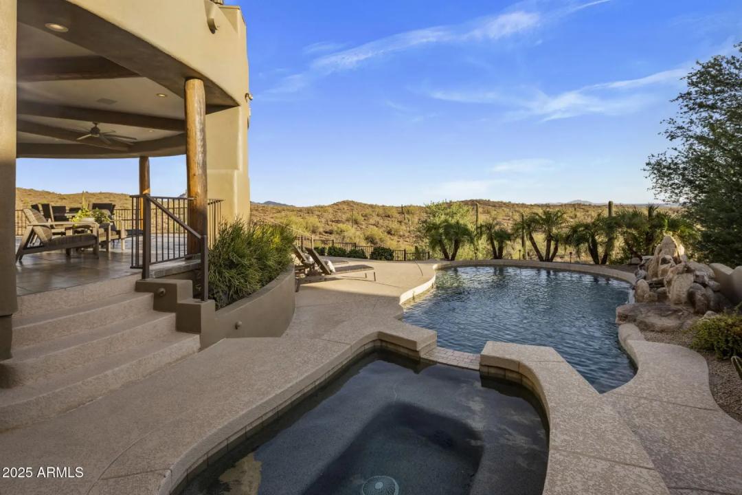 Real Estate Picture 6