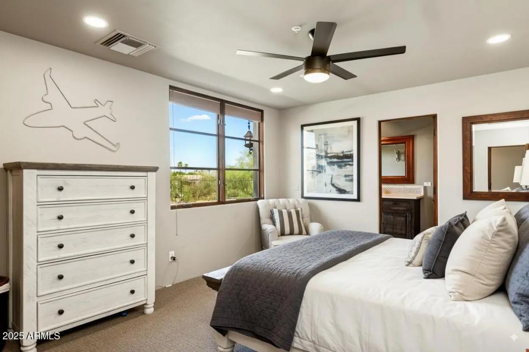 Real Estate Picture 49