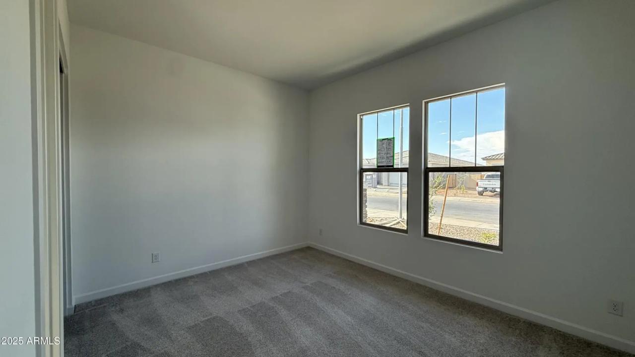 Real Estate Picture 6