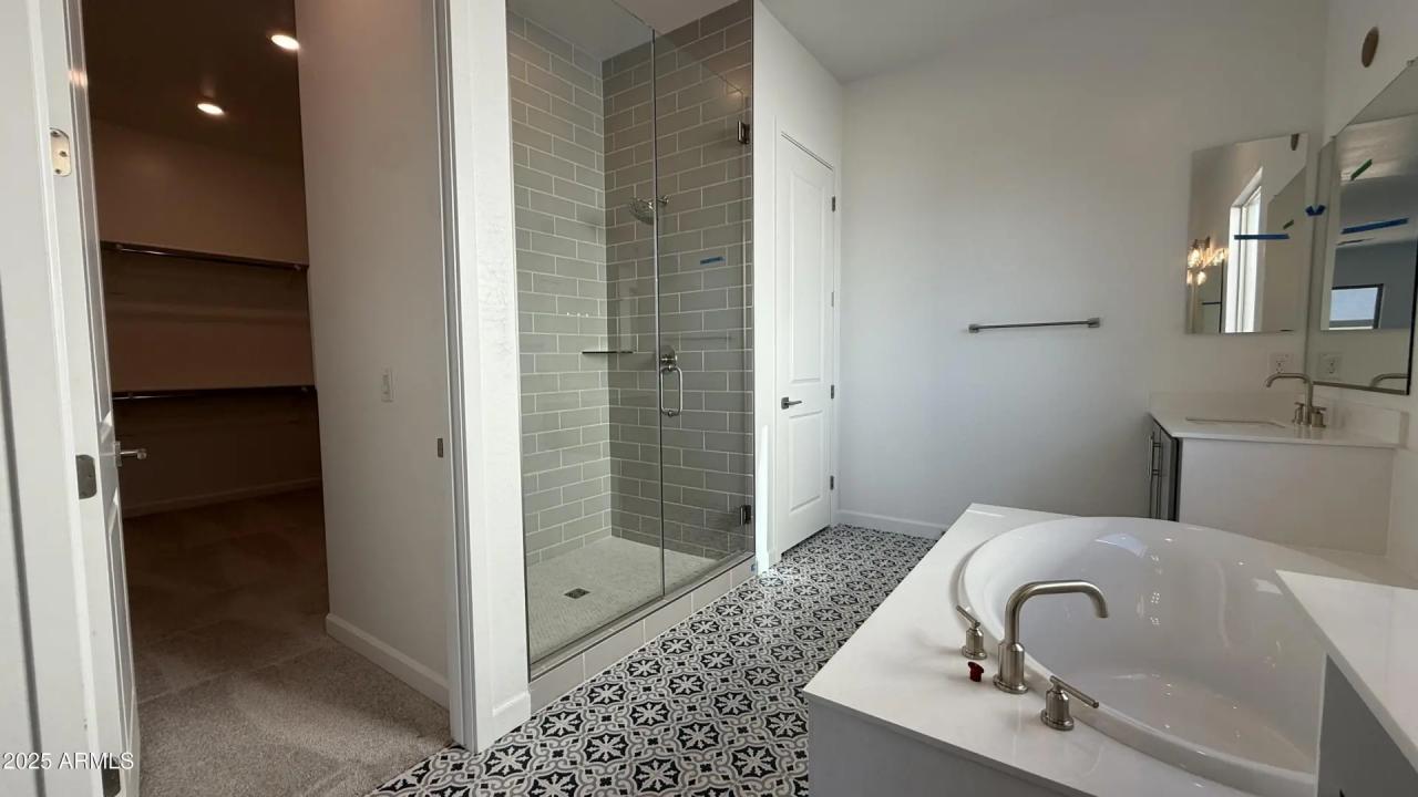 Real Estate Picture 20