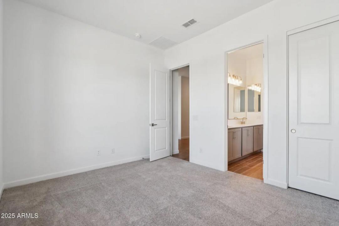 Real Estate Picture 20