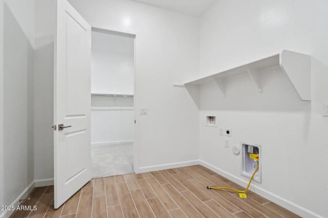 Real Estate Picture 27