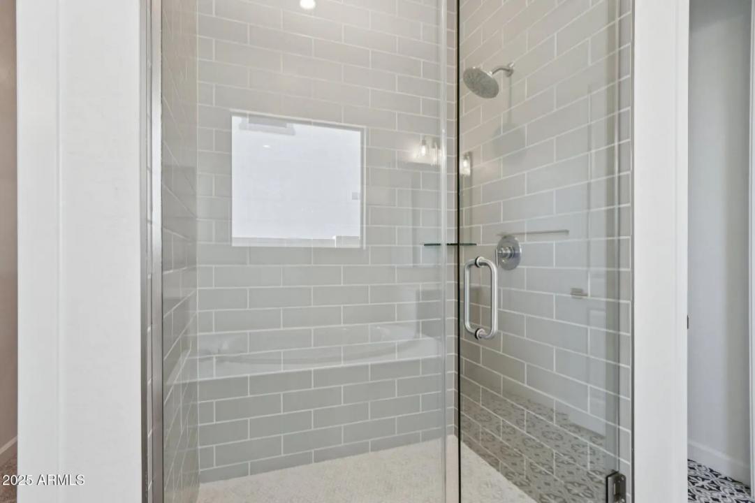 Real Estate Picture 30