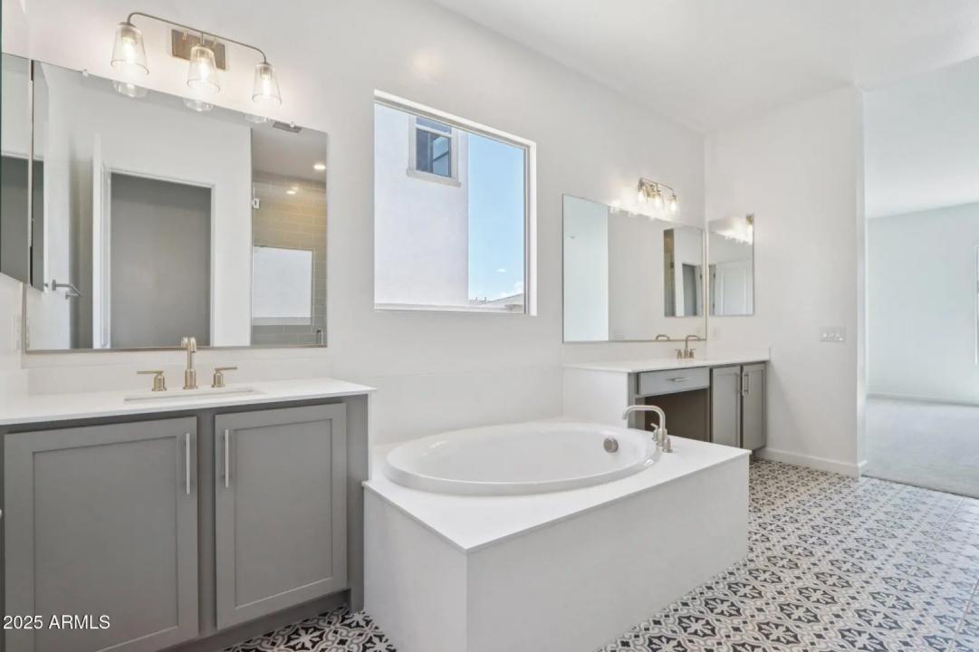 Real Estate Picture 31