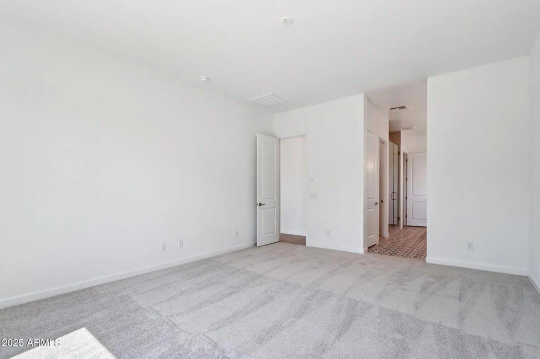 Real Estate Picture 34