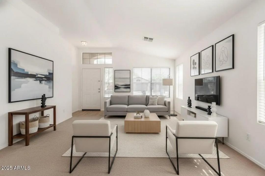 Real Estate Picture 6