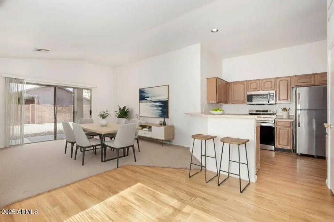 Real Estate Picture 13