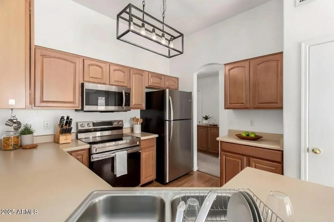 Real Estate Picture 15