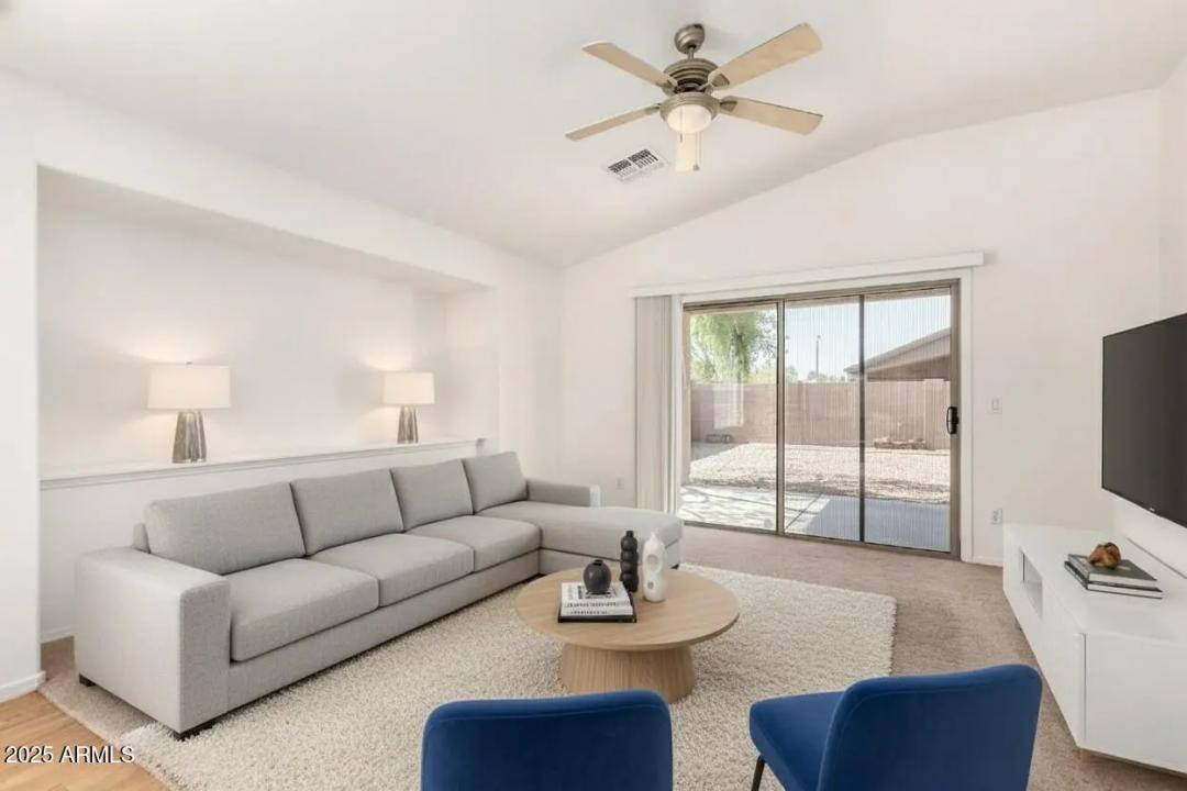 Real Estate Picture 25