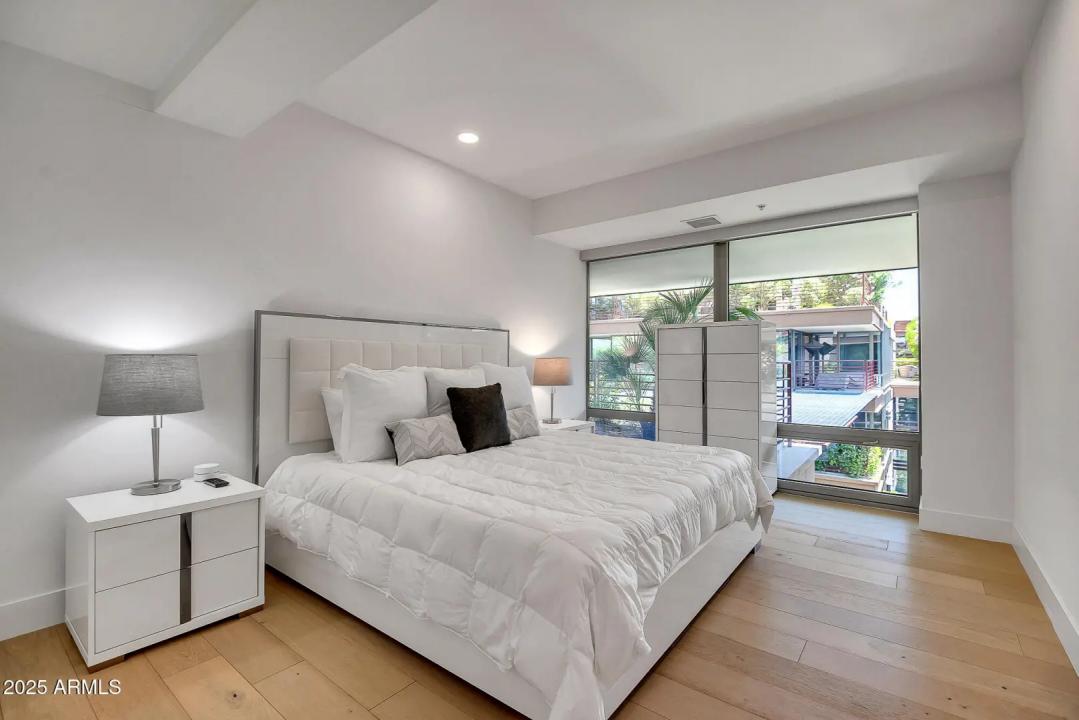 Real Estate Picture 21