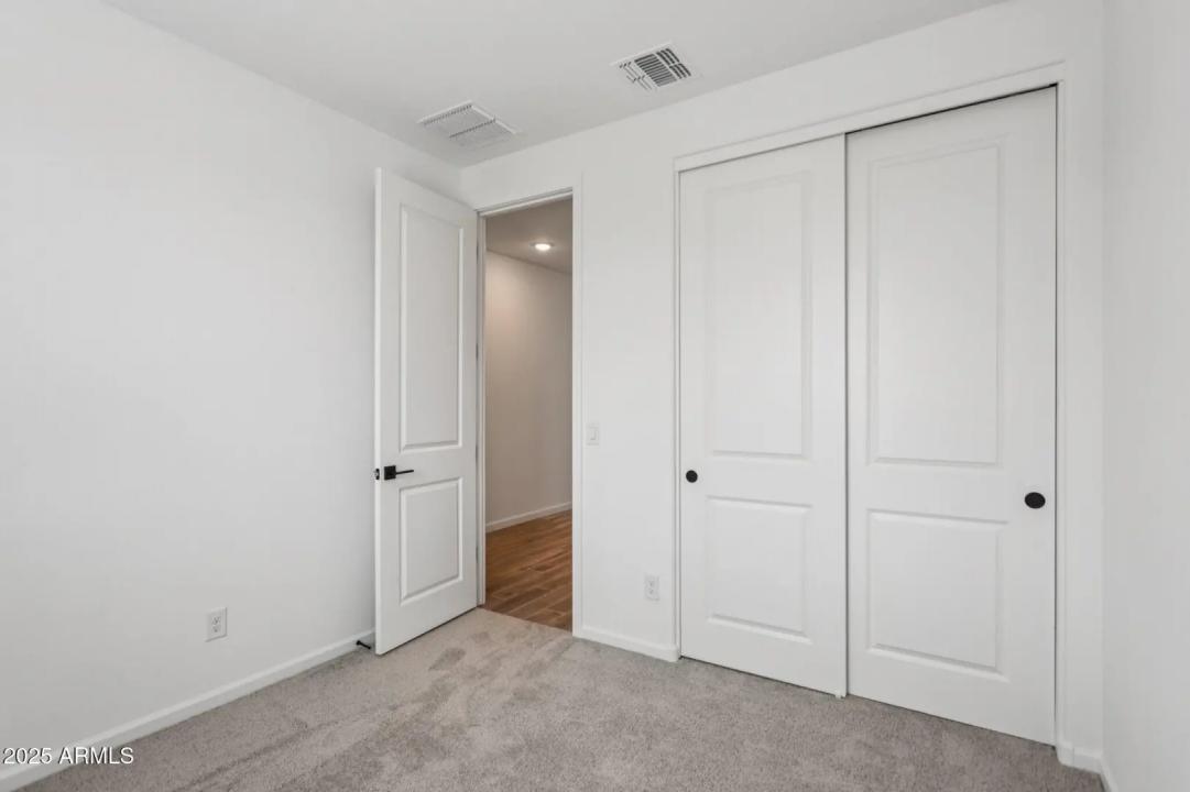 Real Estate Picture 13