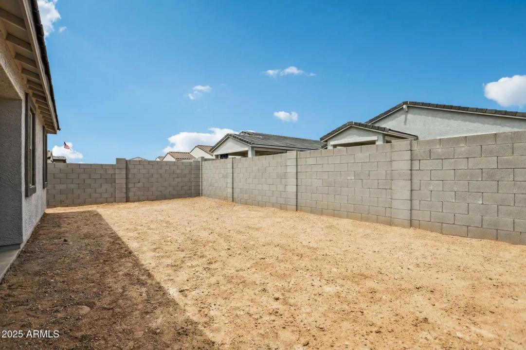 Real Estate Picture 33