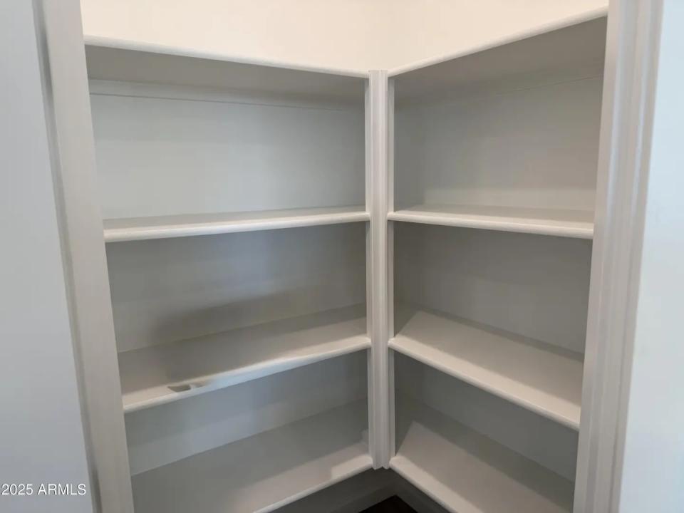 Real Estate Picture 13