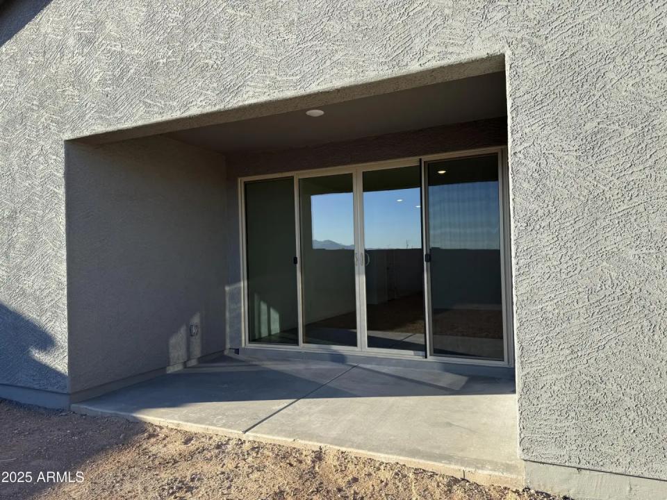 Real Estate Picture 18