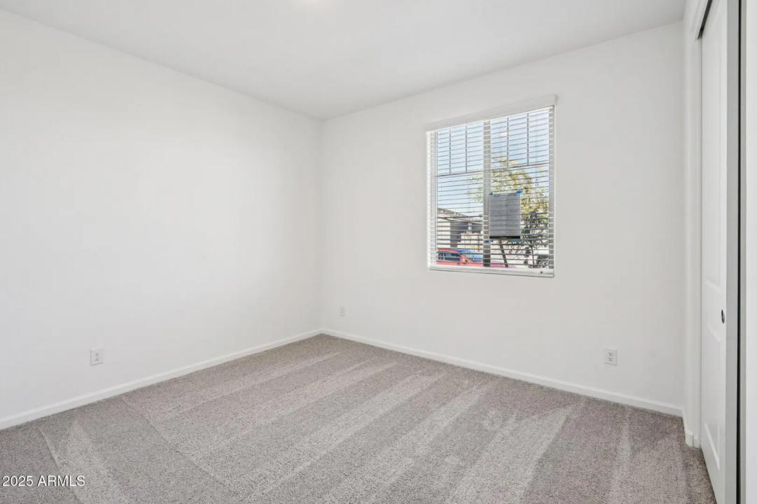 Real Estate Picture 15