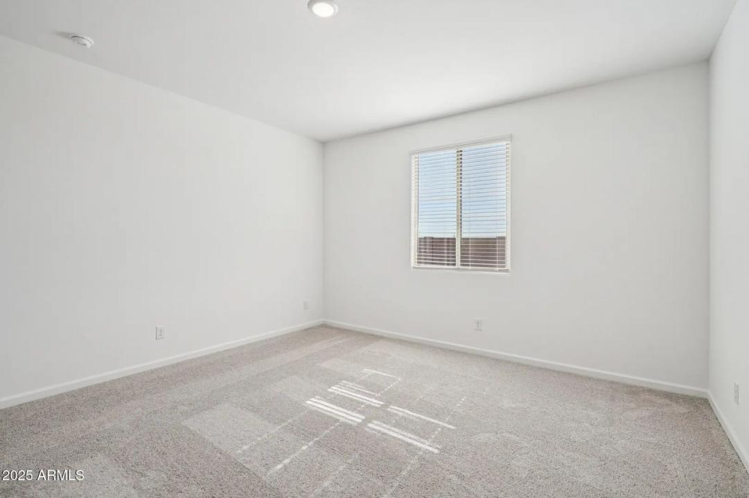 Real Estate Picture 26