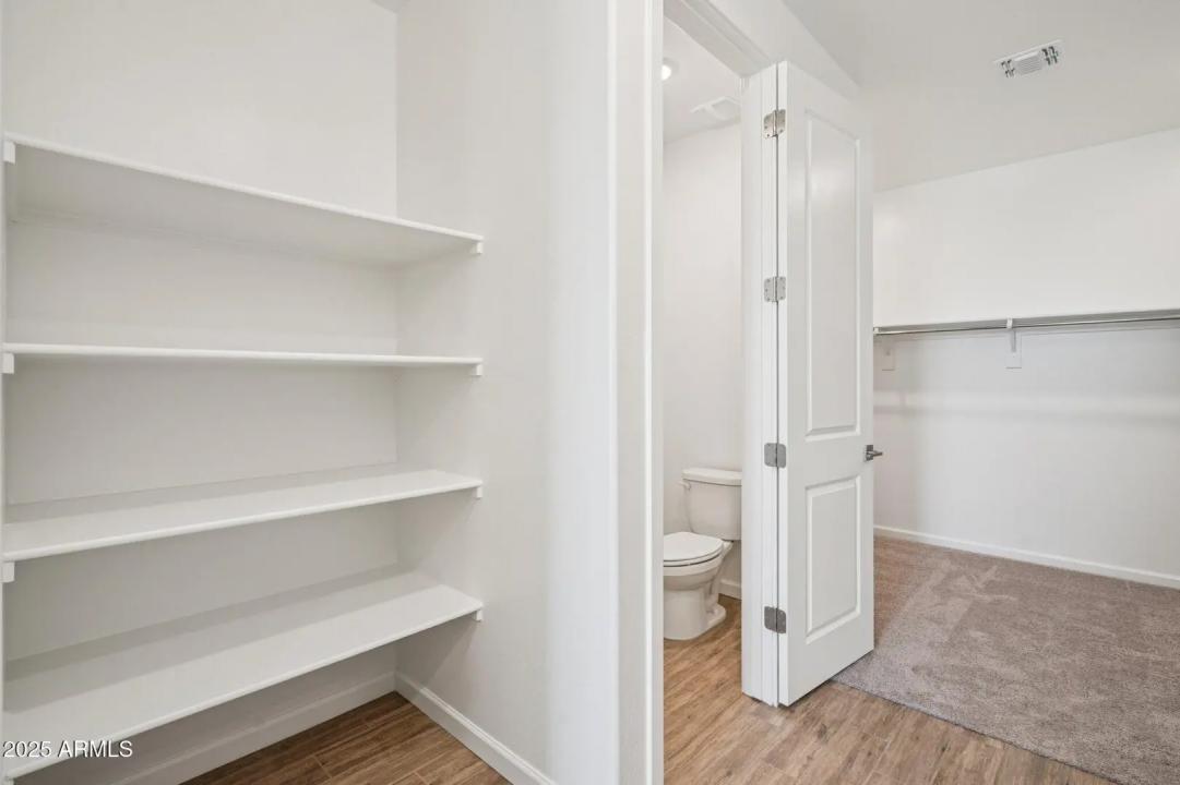 Real Estate Picture 30