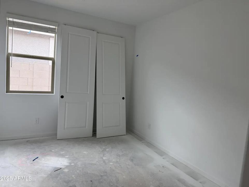 Real Estate Picture 9